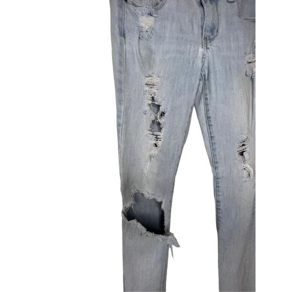 American Eagle Super Distressed Light Wash Skinny Jeans - Picture 3 of 8